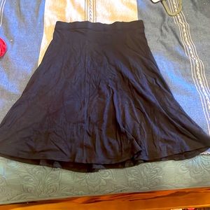 XS Black Horny toad skirt, activewear hits below knee on most.